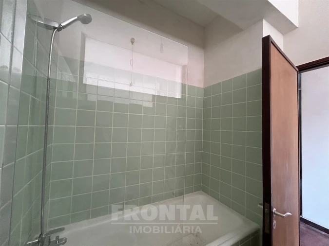 Apartamento T4 para Arrendamento em Cedofeita, Santo Ildefonso, Sé, Miragaia, São Nicolau e Vitória Foto 10