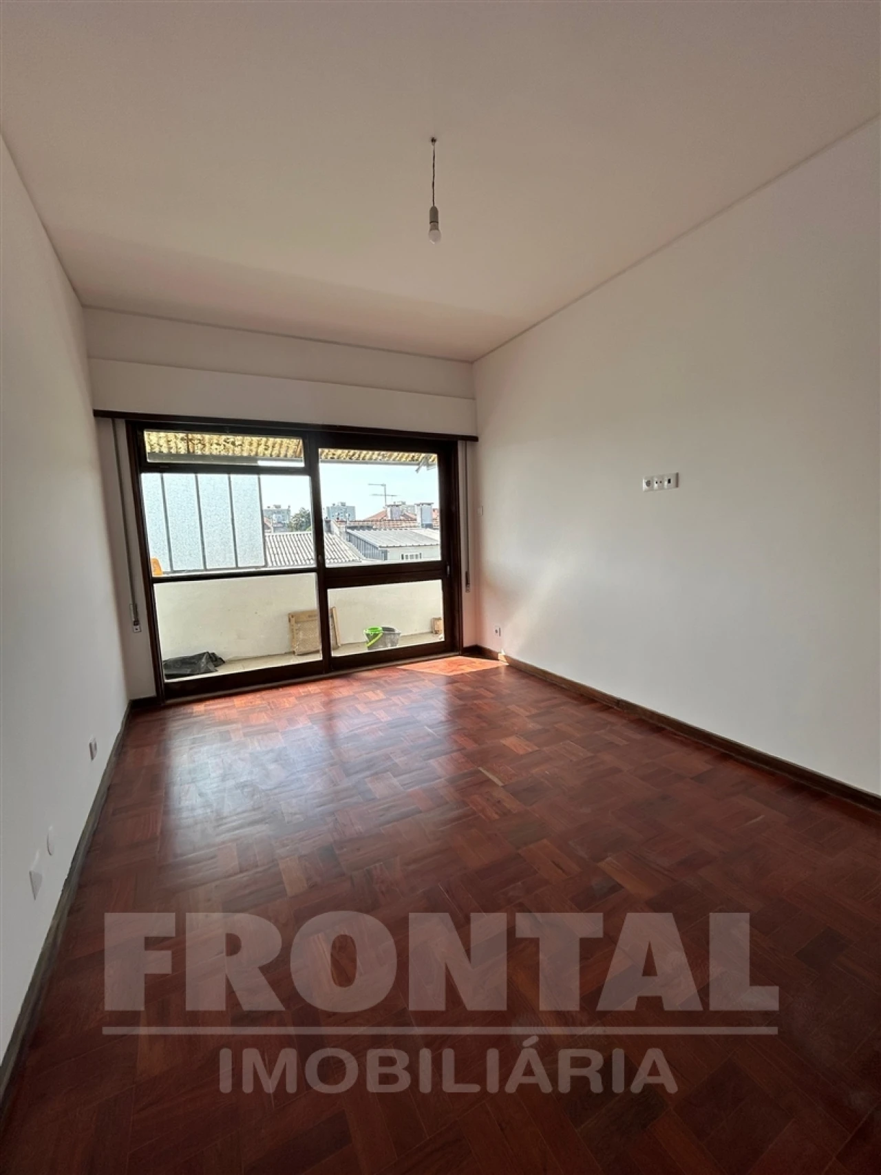 Apartamento T4 para Arrendamento em Cedofeita, Santo Ildefonso, Sé, Miragaia, São Nicolau e Vitória Foto 4