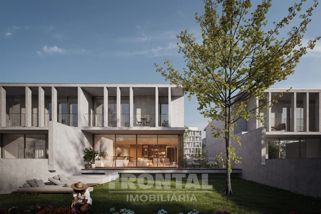 Moradia T3 para Venda em Arcozelo Foto 2