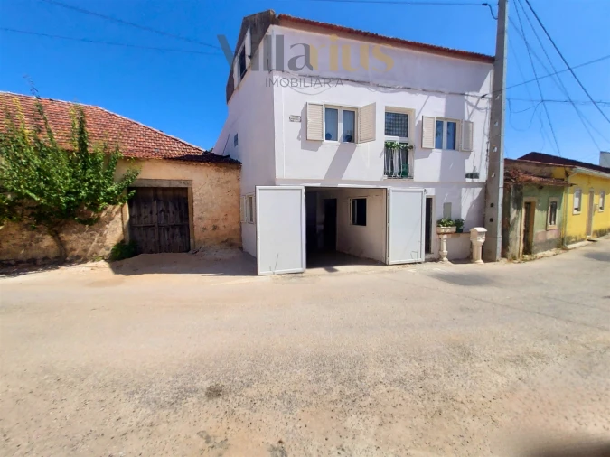 Moradia T3 para Venda em Madalena e Beselga