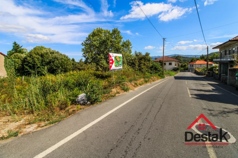 Terreno para Venda em Santa Cruz da Trapa e São Cristóvão de Lafões Foto 7