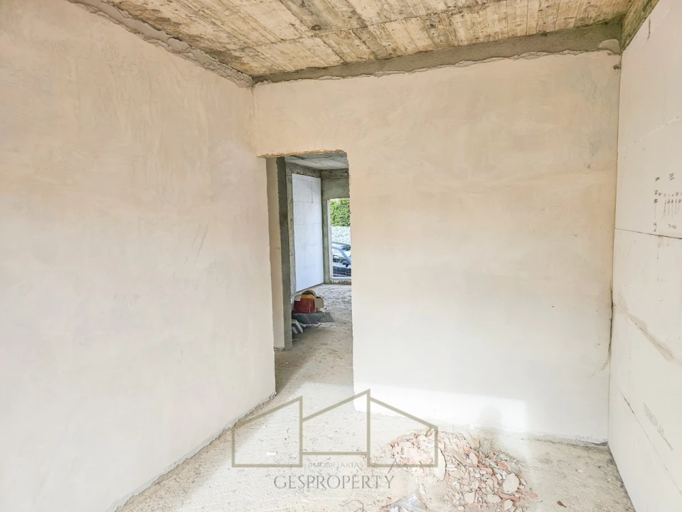 Moradia T4 para Venda em Charneca de Caparica e Sobreda Foto 3