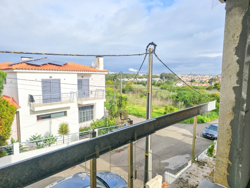 Moradia T4 para Venda em Charneca de Caparica e Sobreda Foto 12