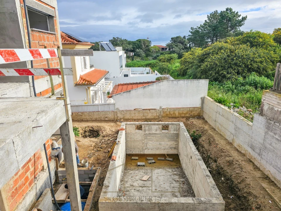 Moradia T4 para Venda em Charneca de Caparica e Sobreda Foto 16