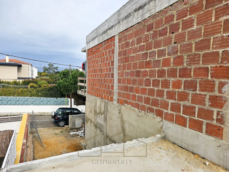Moradia T4 para Venda em Charneca de Caparica e Sobreda Foto 17