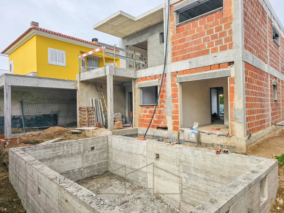 Moradia T4 para Venda em Charneca de Caparica e Sobreda Foto 18