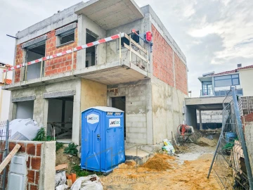 Moradia T4 para Venda em Charneca de Caparica e Sobreda