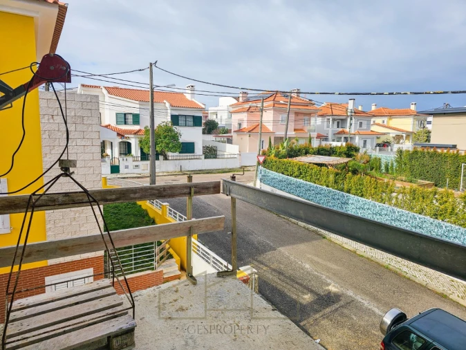 Moradia T4 para Venda em Charneca de Caparica e Sobreda Foto 11