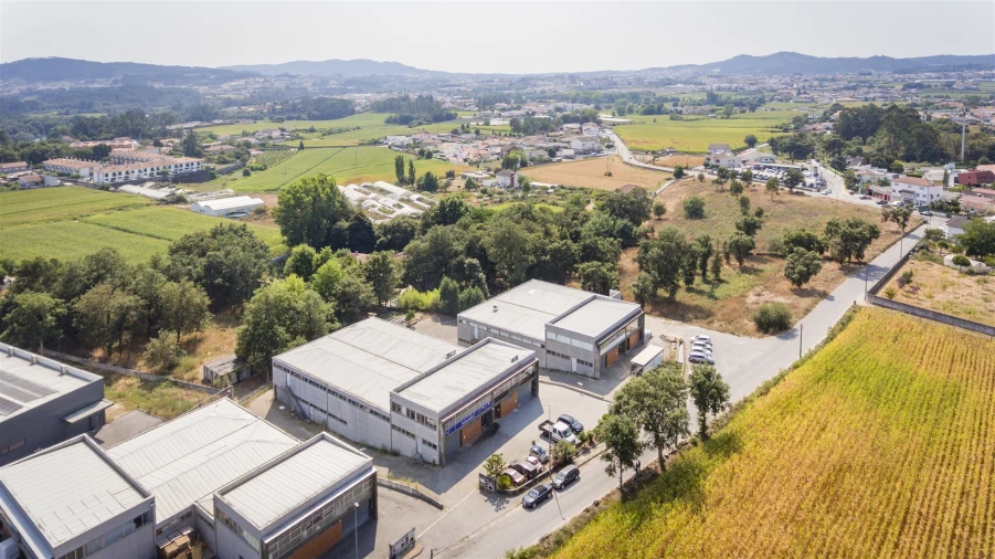 Armazém para Arrendamento em Manhente Foto 11