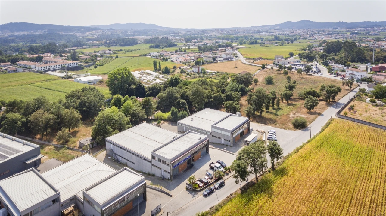 Armazém para Arrendamento em Manhente Foto 11