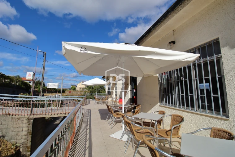 Loja para Arrendamento em Canelas Foto 5