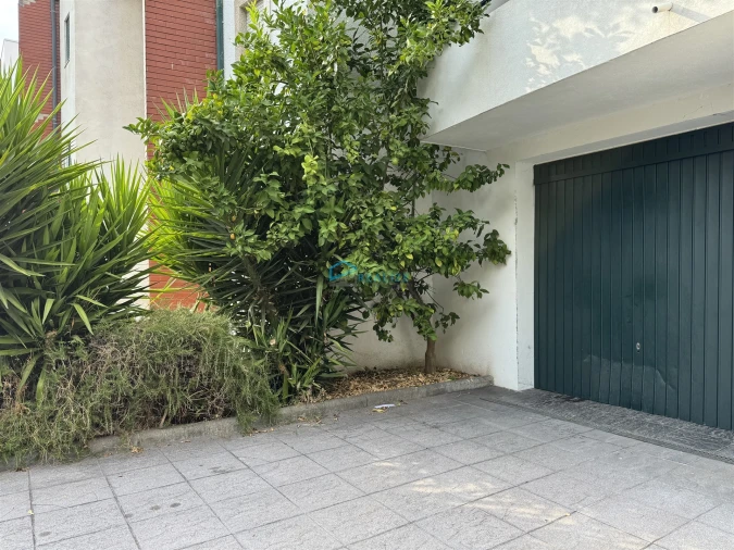 Moradia T3 para Venda em Mateus Foto 4