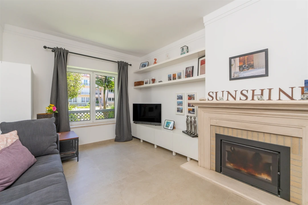 Apartamento T1 para Venda em Cascais e Estoril Foto 3
