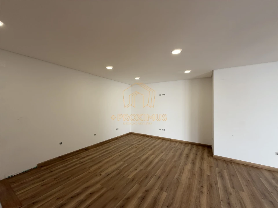 Moradia T3 para Venda em Samuel Foto 20