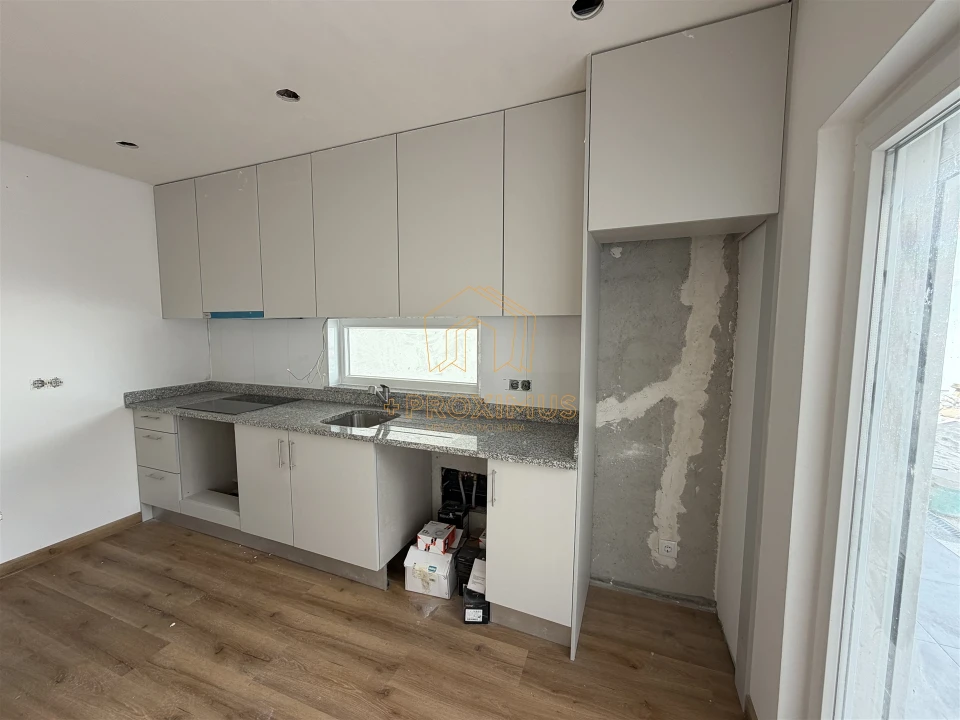 Moradia T3 para Venda em Samuel Foto 14