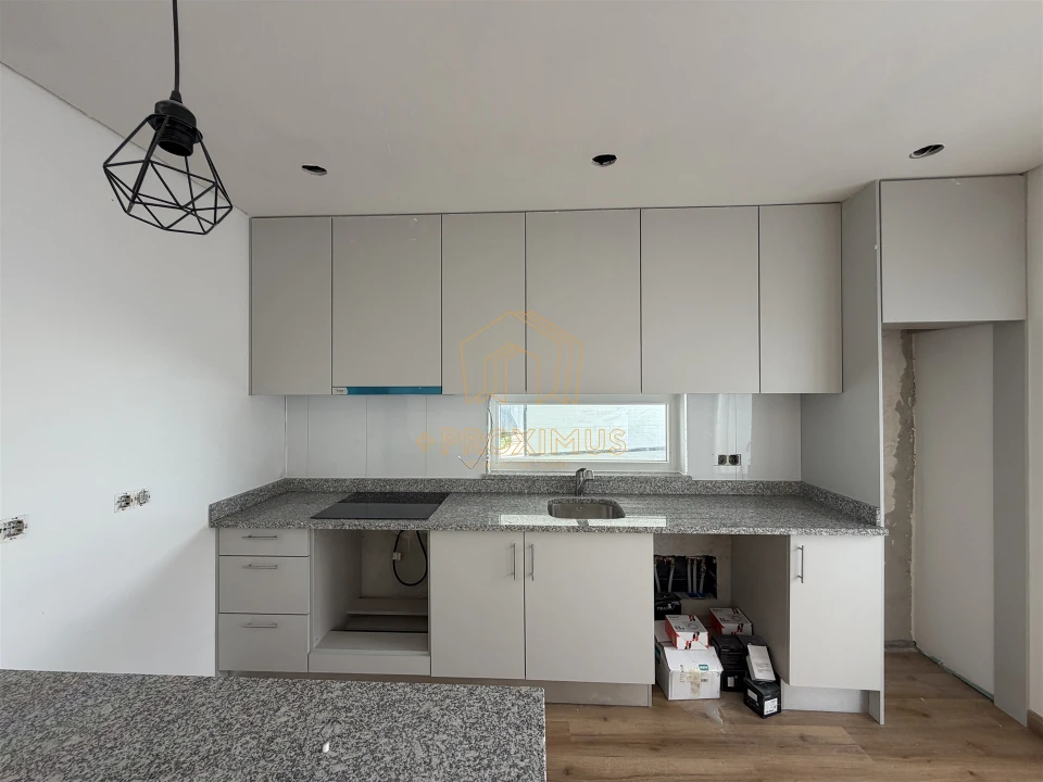 Moradia T3 para Venda em Samuel Foto 9