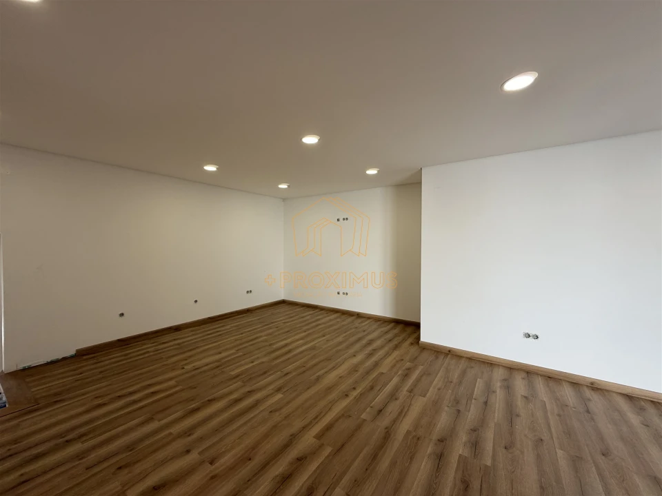 Moradia T3 para Venda em Samuel Foto 18