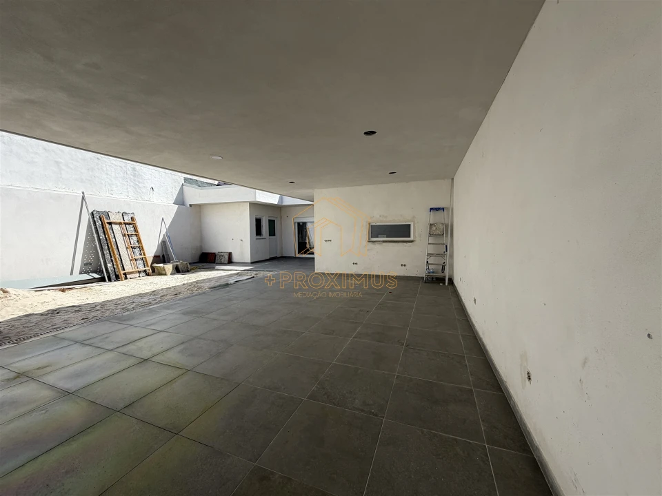 Moradia T3 para Venda em Samuel Foto 39