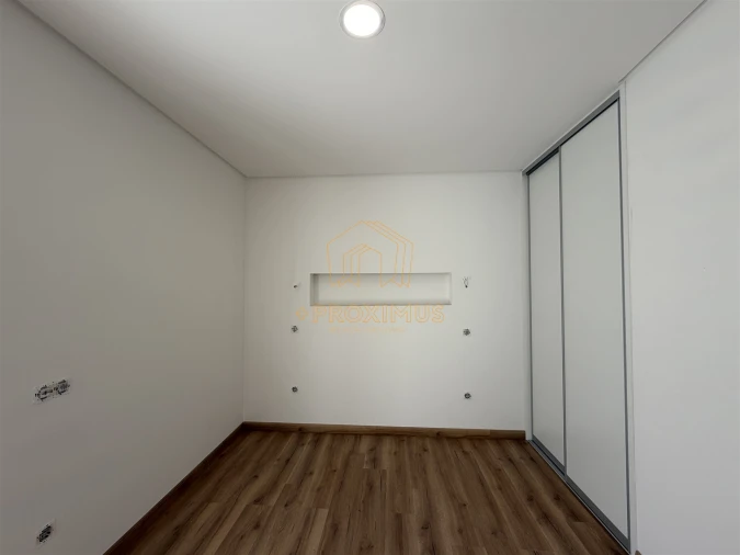 Moradia T3 para Venda em Samuel Foto 30