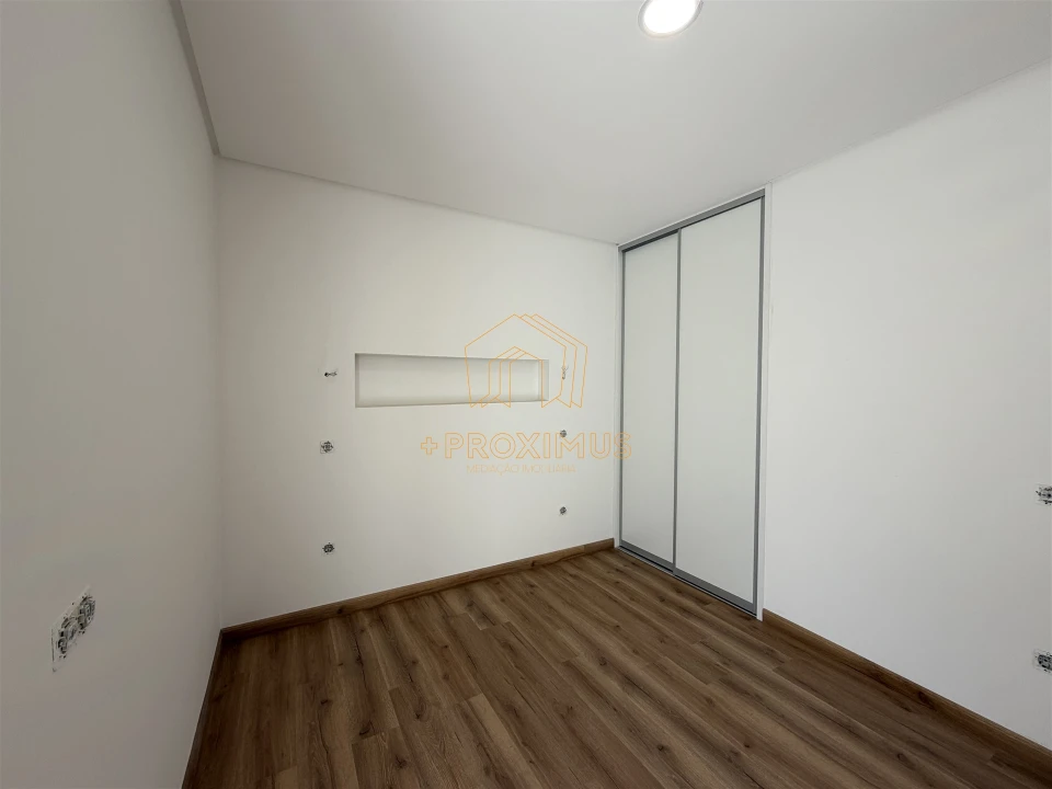 Moradia T3 para Venda em Samuel Foto 28