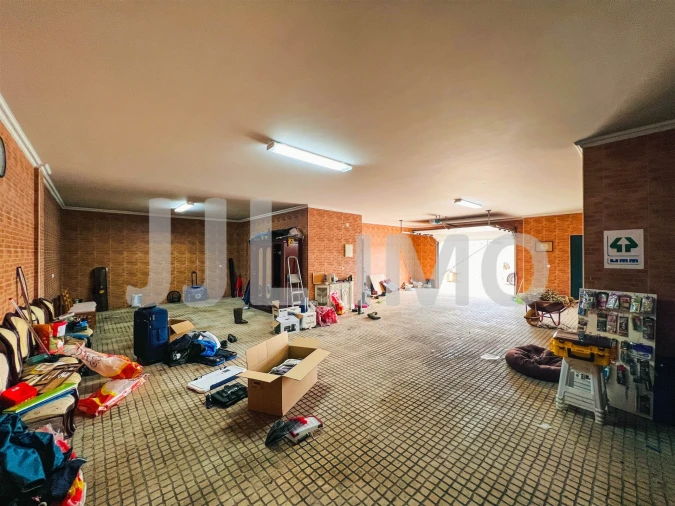 Moradia T4 para Venda em Fernao Ferro Foto 33