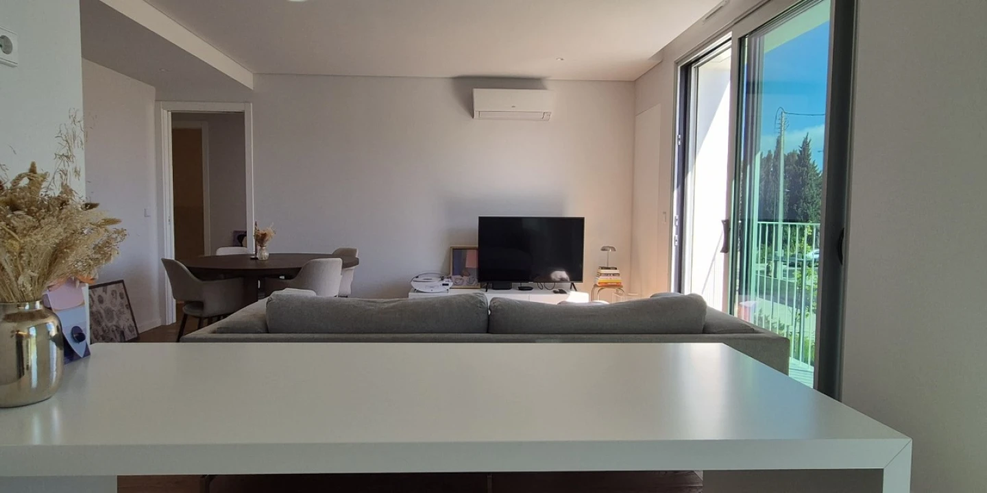 Apartamento T1 para Arrendamento em Carnide Foto 11