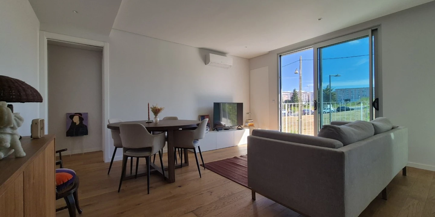 Apartamento T1 para Arrendamento em Carnide Foto 14