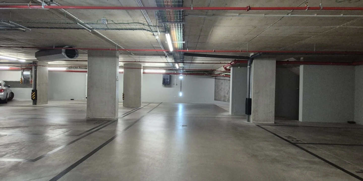 Apartamento T1 para Arrendamento em Carnide Foto 23