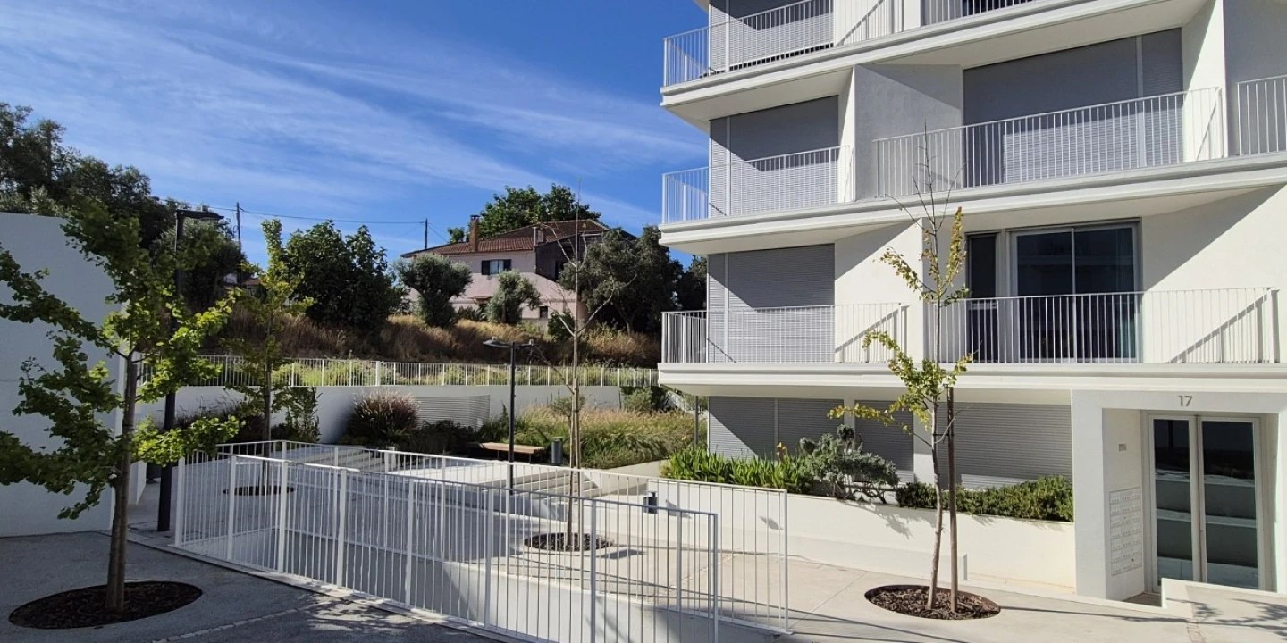 Apartamento T1 para Arrendamento em Carnide Foto 24
