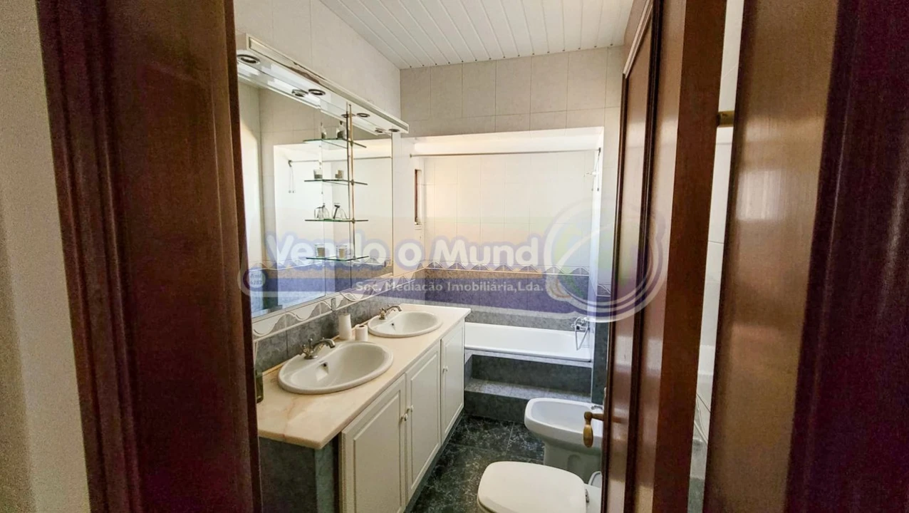 Moradia T4 para Venda em Salvaterra de Magos e Foros de Salvaterra Foto 8