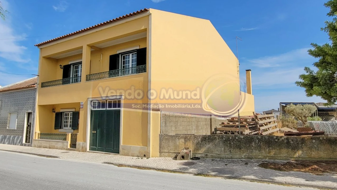 Moradia T4 para Venda em Salvaterra de Magos e Foros de Salvaterra Foto 2