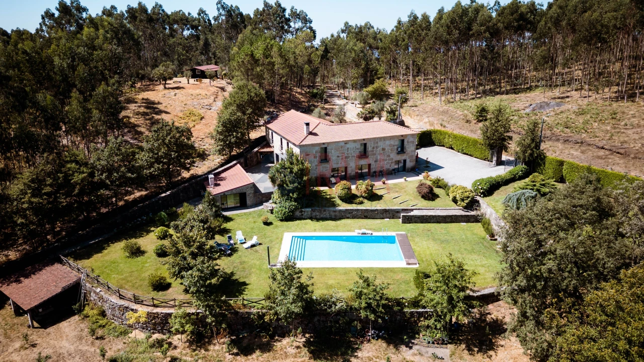 Quinta T6 para Venda em Ribeiros Foto 4