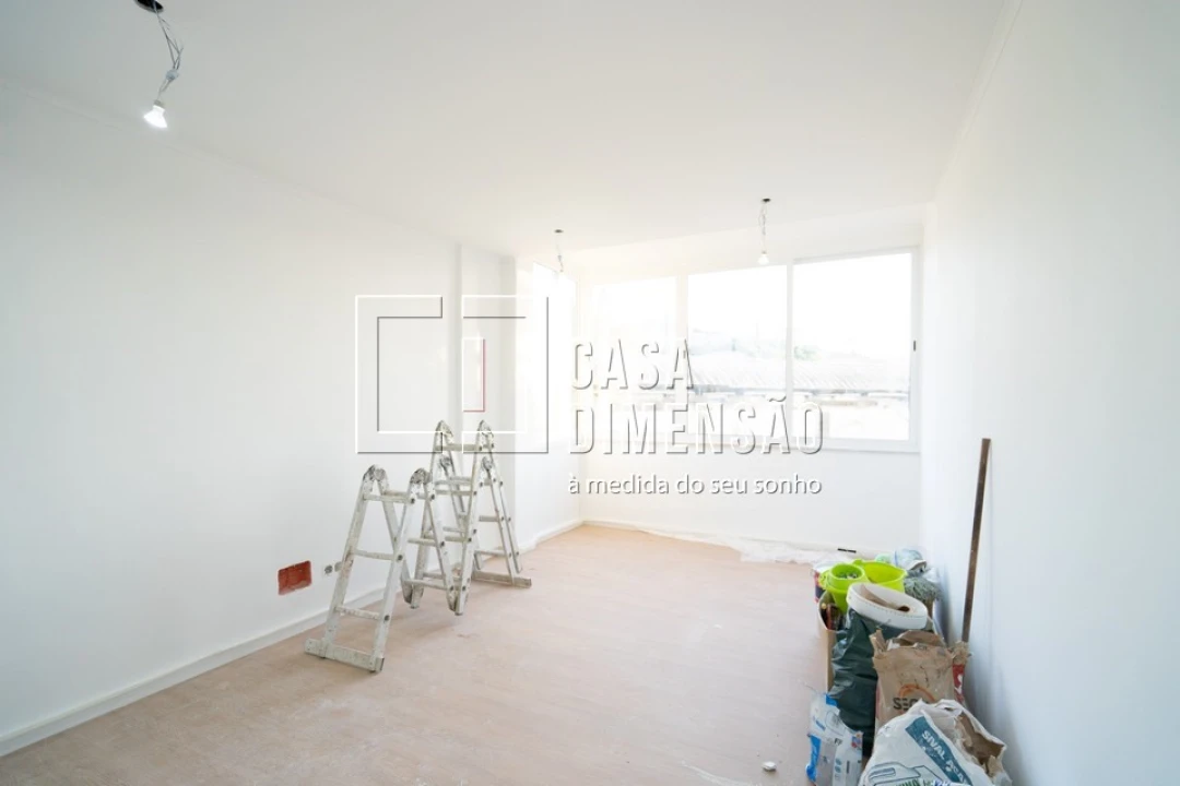 Apartamento T1 para Venda em Águas Livres Foto 1