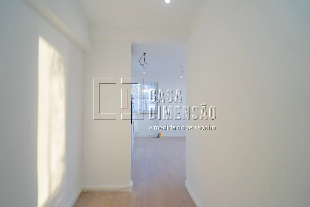 Apartamento T1 para Venda em Águas Livres Foto 3