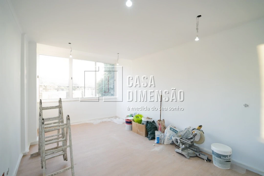 Apartamento T1 para Venda em Águas Livres Foto 5