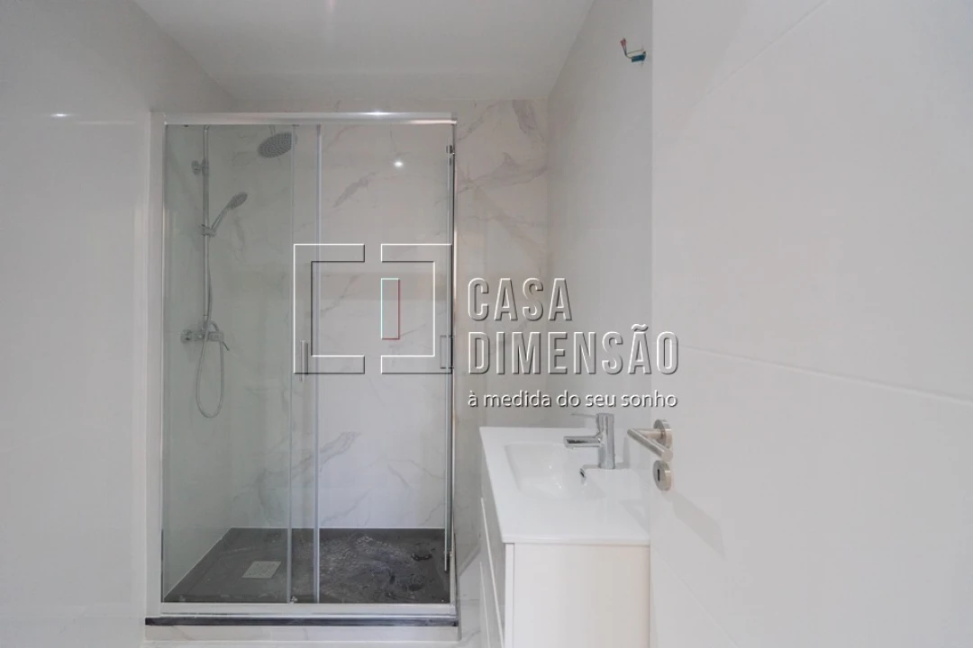 Apartamento T1 para Venda em Águas Livres Foto 10
