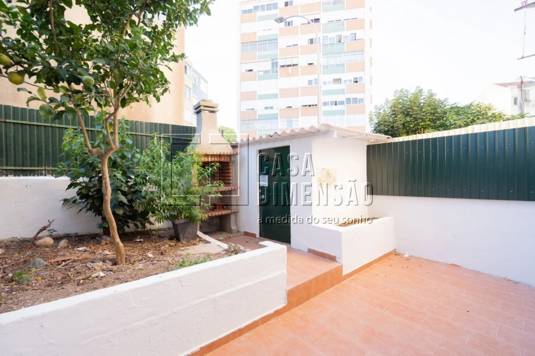 Apartamento T1 para Venda em Mina de Água Foto 27