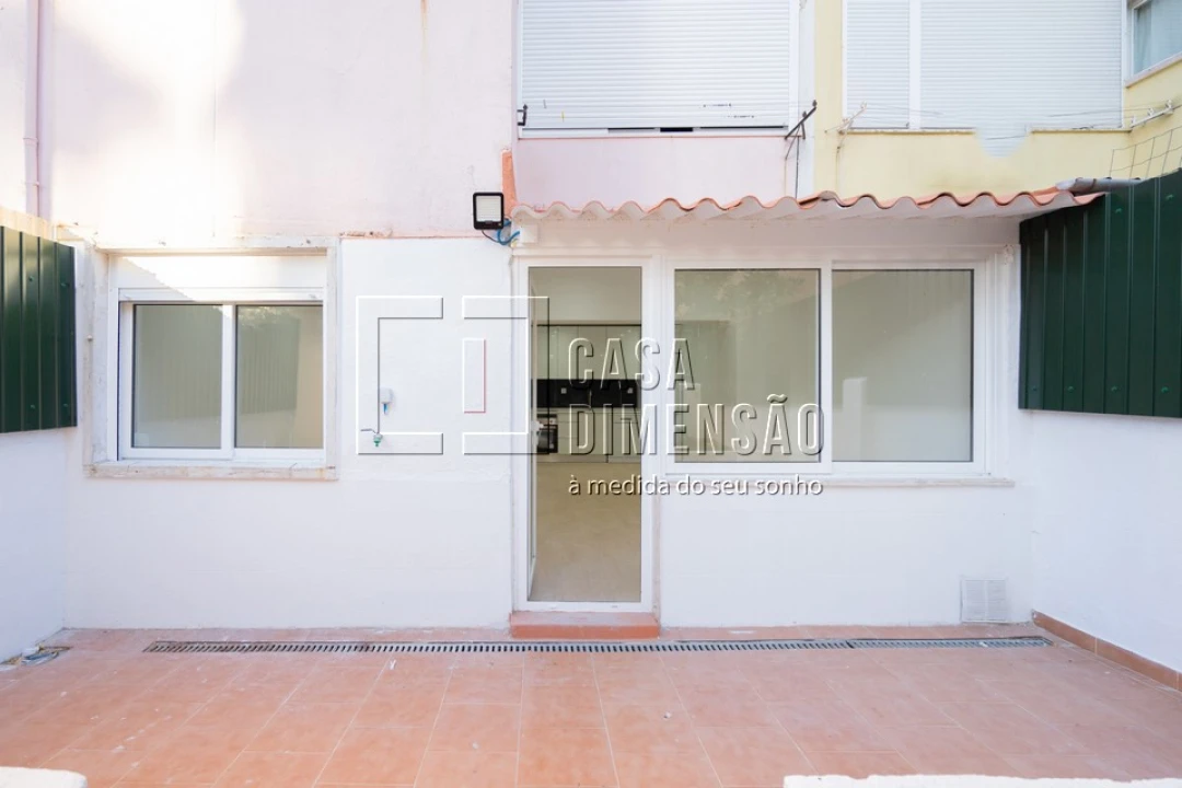 Apartamento T1 para Venda em Mina de Água Foto 31