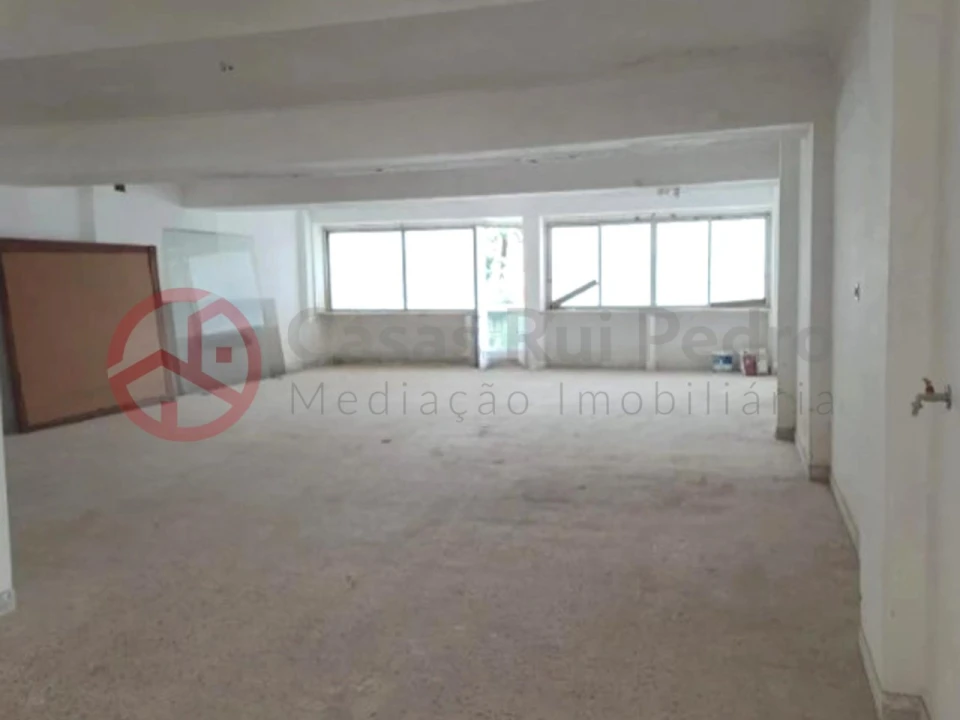 Loja para Venda em Agualva e Mira-Sintra Foto 14