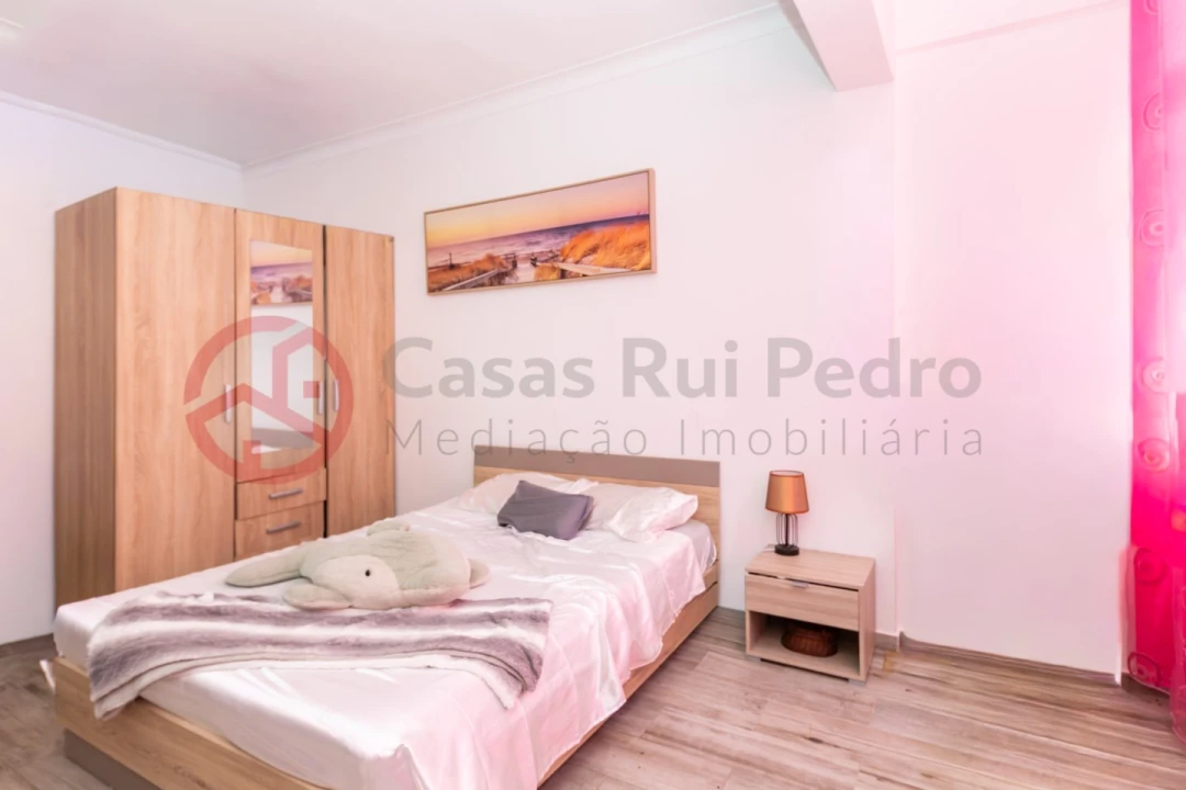 Apartamento T3 para Venda em Almada, Cova da Piedade, Pragal e Cacilhas Foto 12