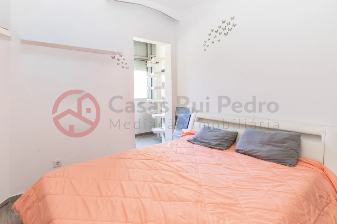 Apartamento T3 para Venda em Almada, Cova da Piedade, Pragal e Cacilhas Foto 15