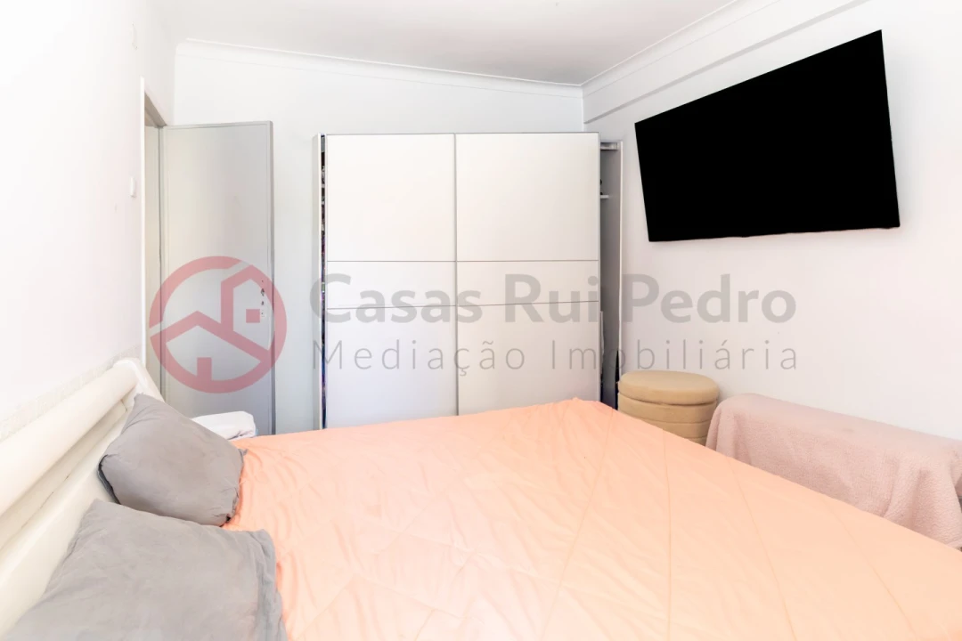 Apartamento T3 para Venda em Almada, Cova da Piedade, Pragal e Cacilhas Foto 16