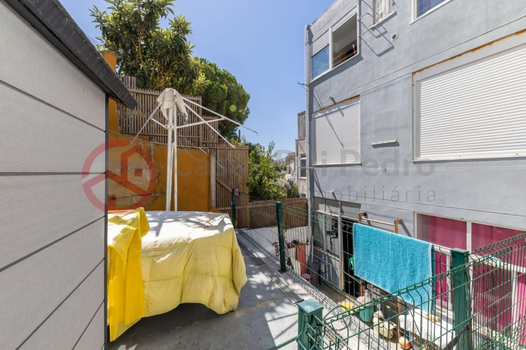 Apartamento T3 para Venda em Almada, Cova da Piedade, Pragal e Cacilhas Foto 27