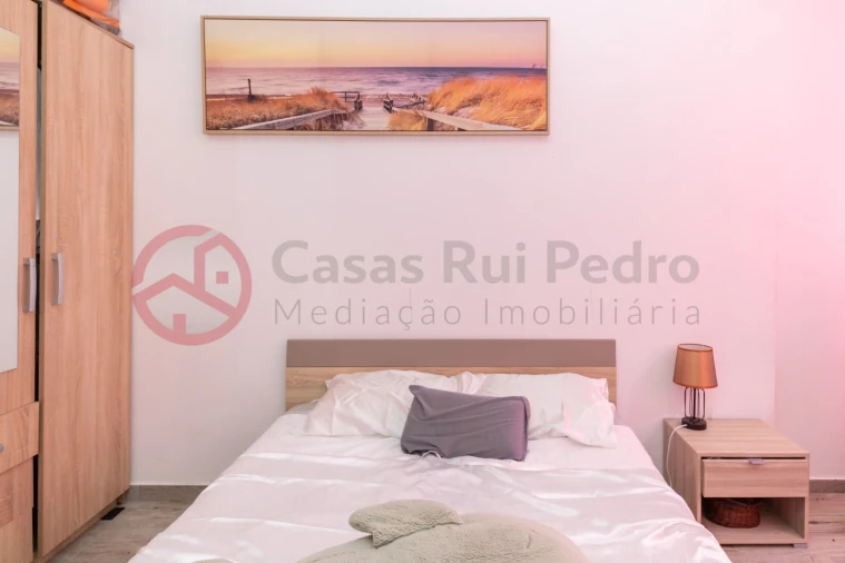 Apartamento T3 para Venda em Almada, Cova da Piedade, Pragal e Cacilhas Foto 13