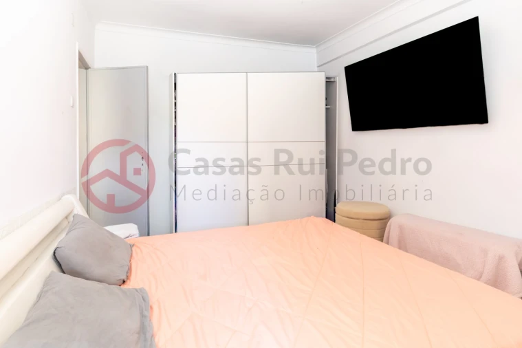 Apartamento T3 para Venda em Almada, Cova da Piedade, Pragal e Cacilhas Foto 16