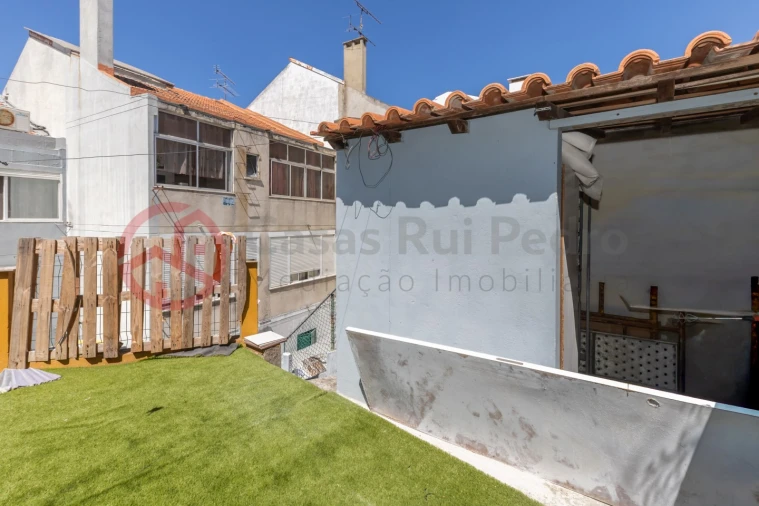 Apartamento T3 para Venda em Almada, Cova da Piedade, Pragal e Cacilhas Foto 31