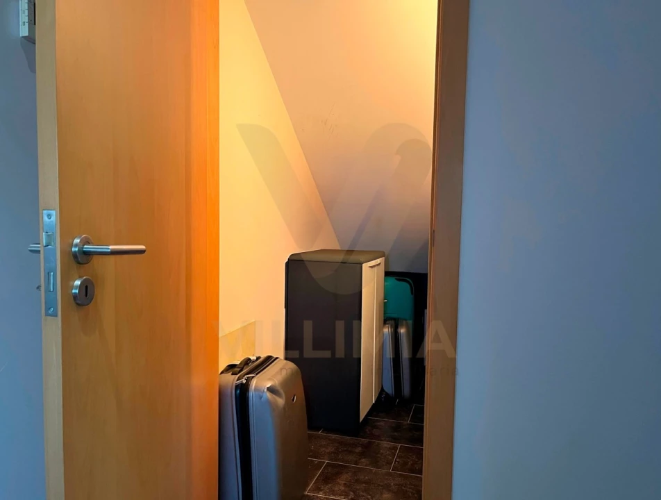 Moradia T5 para Venda em Arcozelo Foto 19