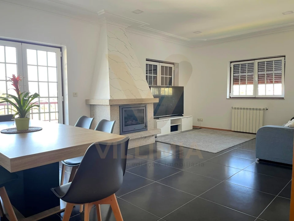 Moradia T5 para Venda em Arcozelo Foto 23