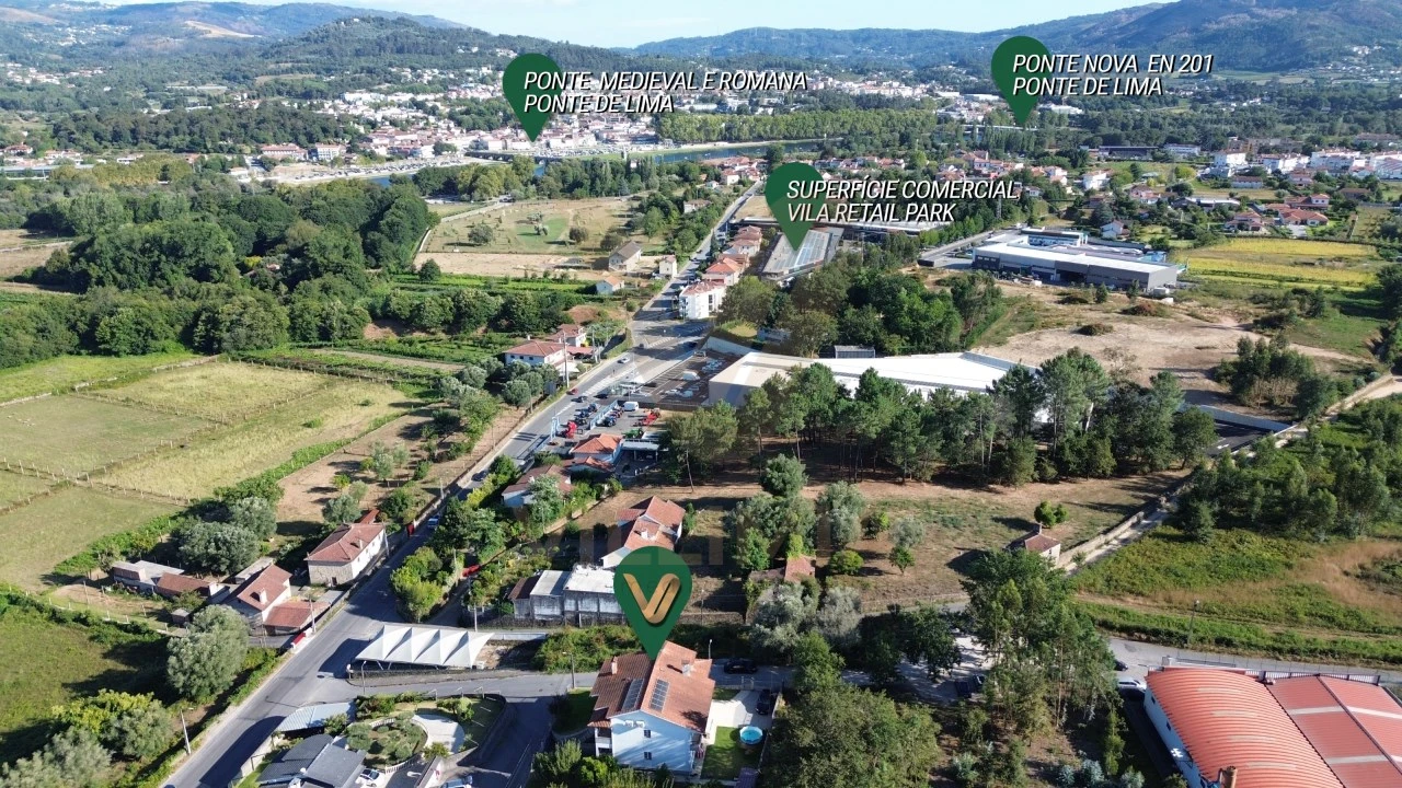 Moradia T5 para Venda em Arcozelo Foto 33