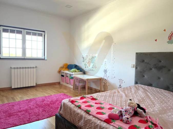 Moradia T5 para Venda em Arcozelo Foto 26